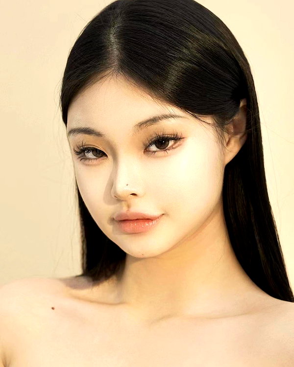 ll.lu1s instagram image archive image