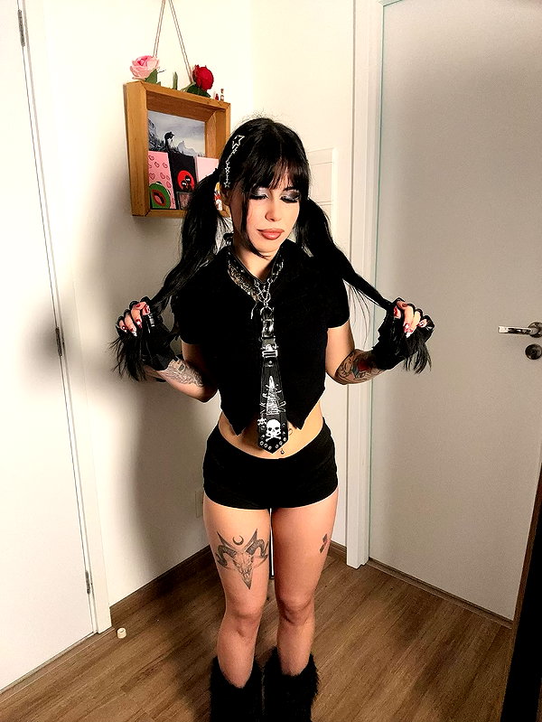 lucychernov instagram image archive image