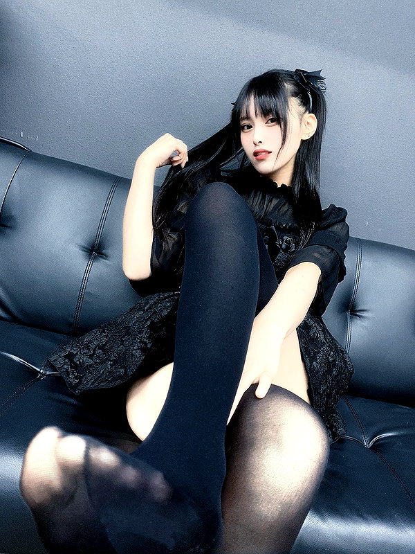 yamikumo_leisa instagram image archive image