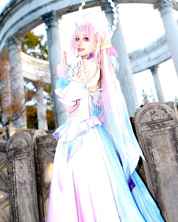 miee_cos instagram image archive image