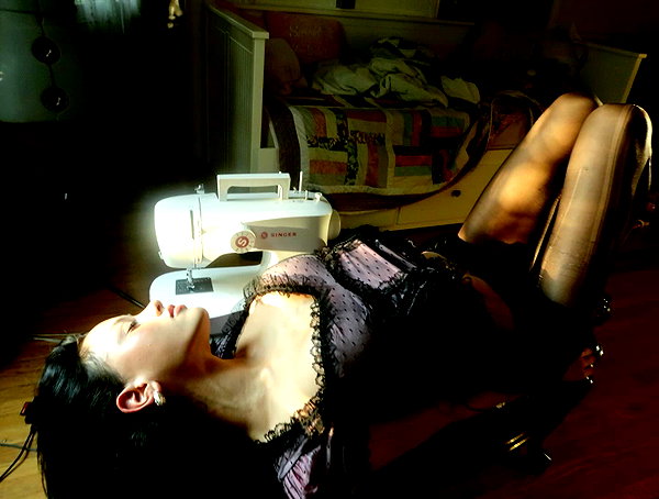 leonanaomii instagram image archive image