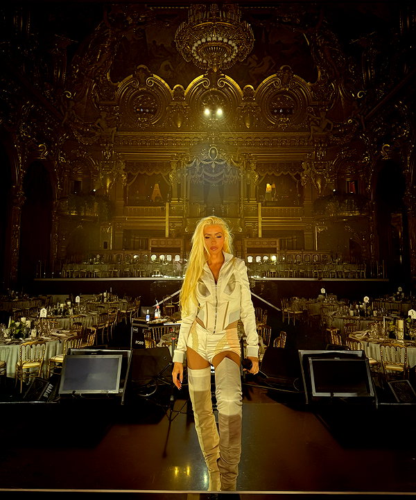 Archived image from @xtina on Instagram