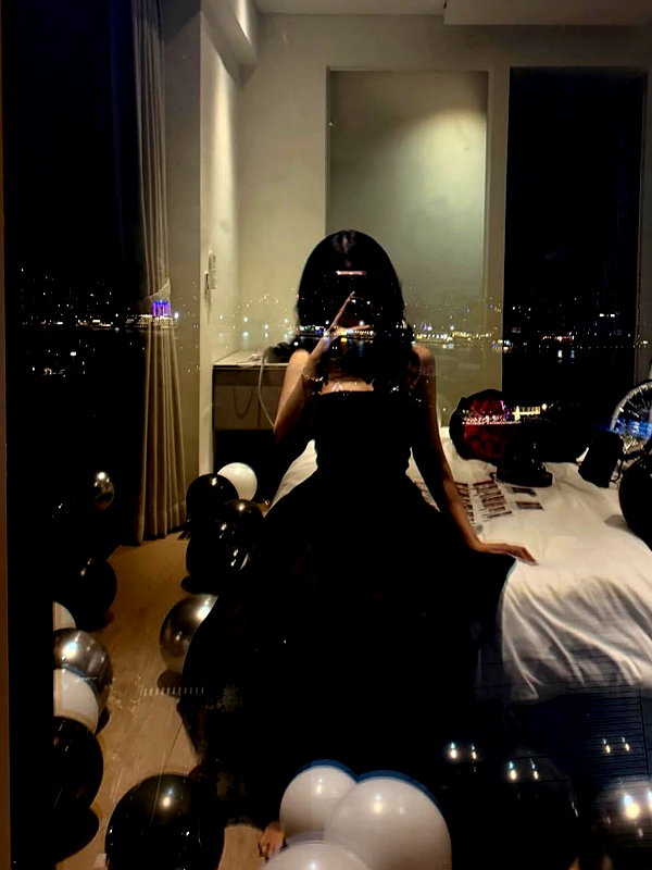 lyhythuedoxinh instagram image archive image