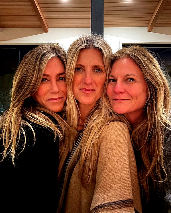 jenniferaniston instagram image archive image