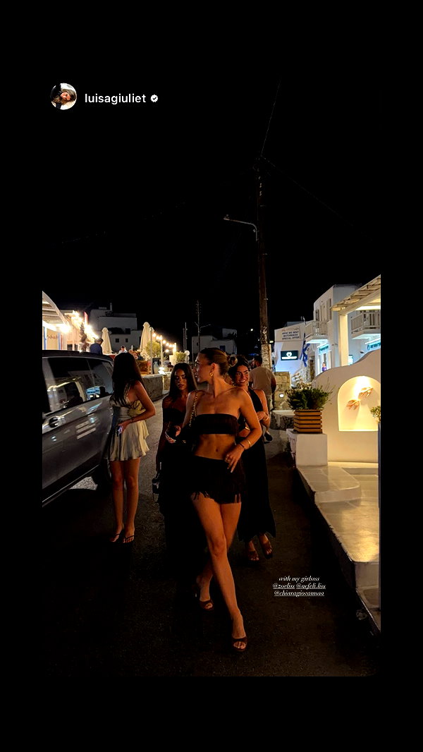 zoeliss instagram image archive image