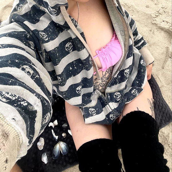haileylayfield instagram image archive image