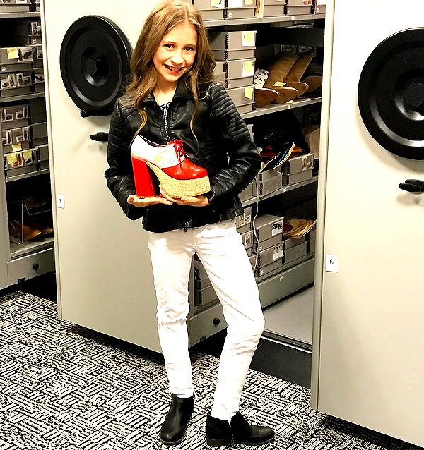 ellianawalmsley instagram image archive image