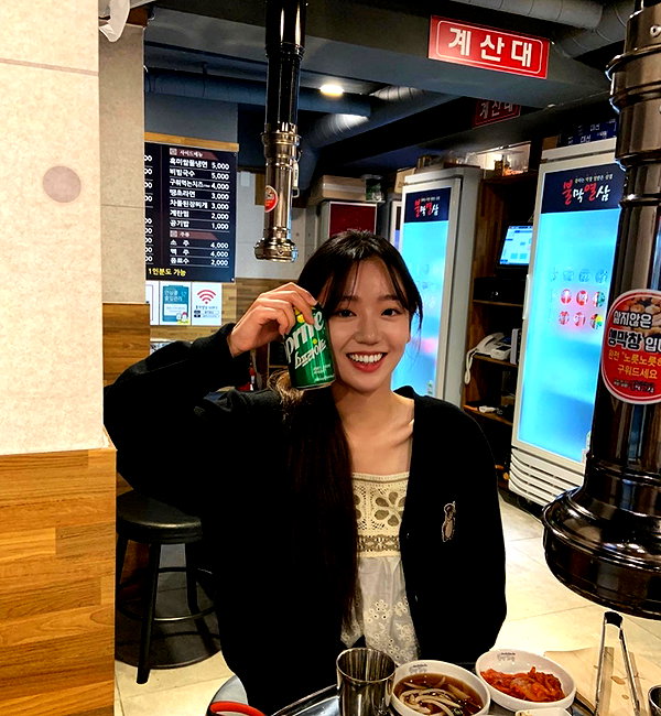 hyeweon__ instagram image archive image