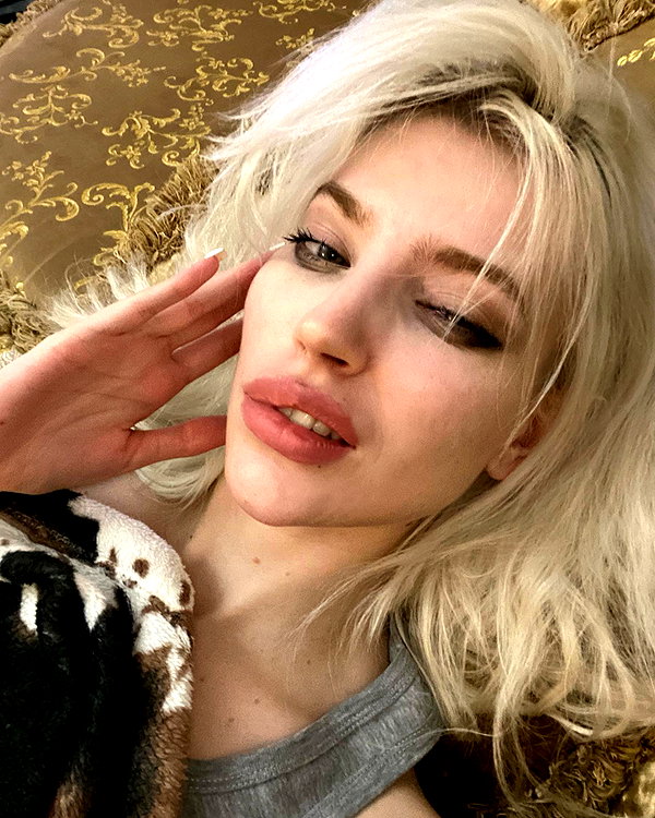 anya4everr instagram image archive image