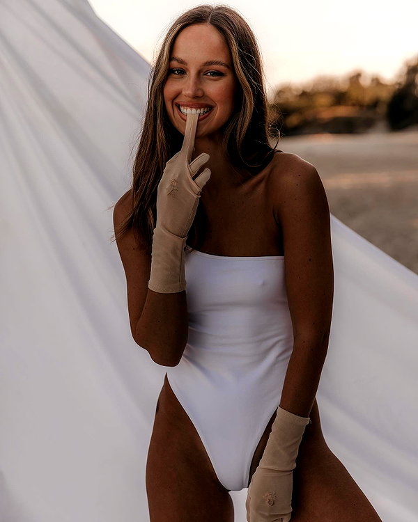 olivia.mathers instagram image archive image