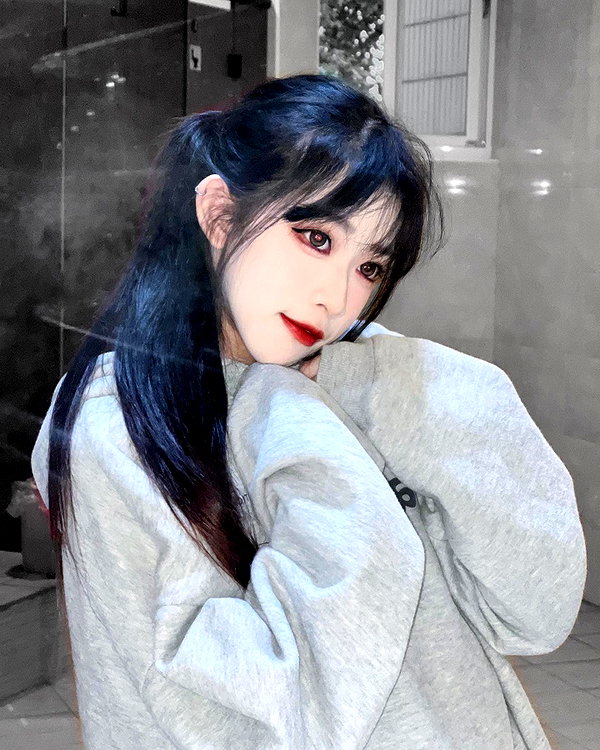 nixqq.425_ instagram image archive image