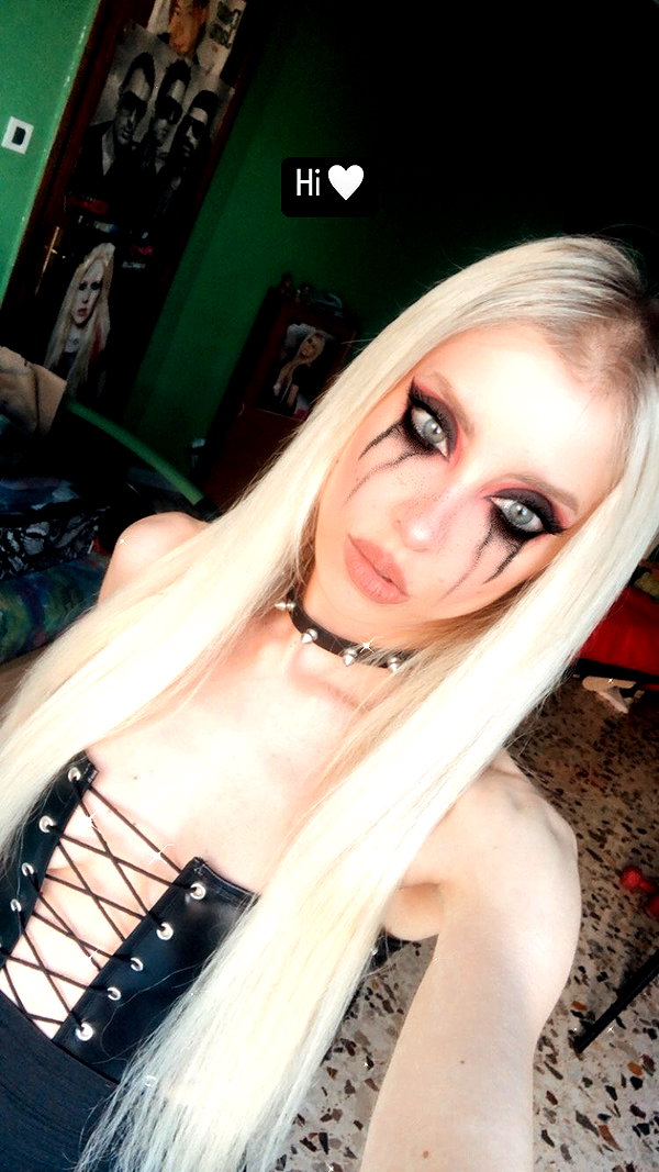roxiechelon2 archive image