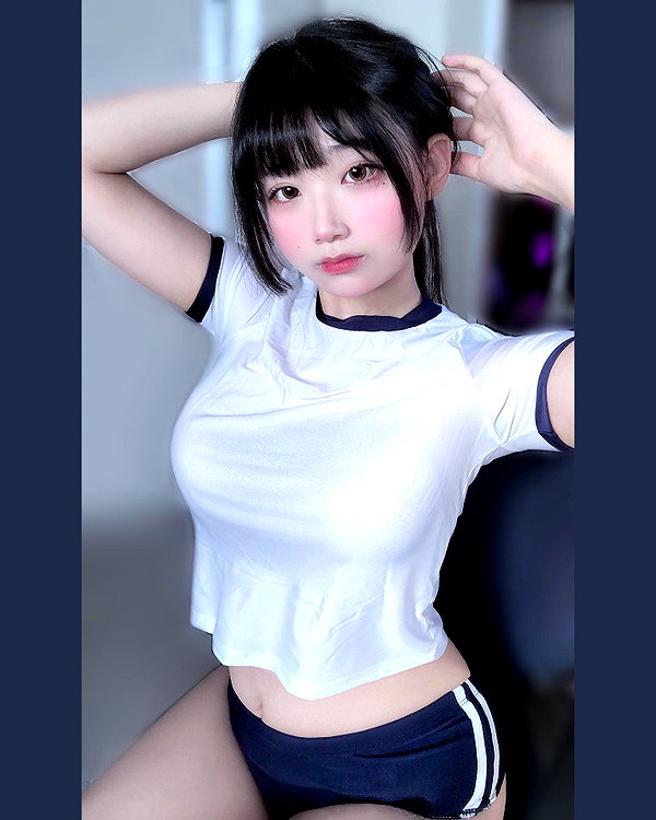 purinn_cos instagram image archive image