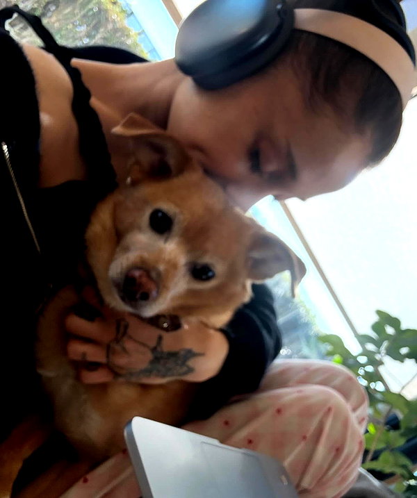 arianagrande instagram image archive image