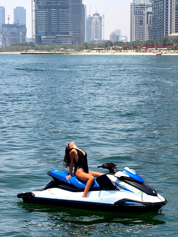oliviaphillipps instagram image archive image