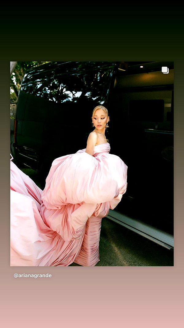 arianagrande instagram image archive image