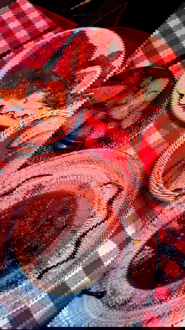 giangg._ giangg._ archive image