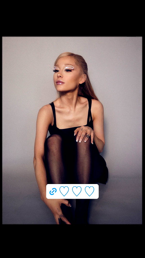 arianagrande instagram image archive image