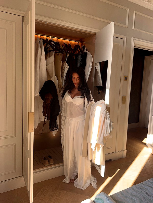 zoeliss instagram image archive image