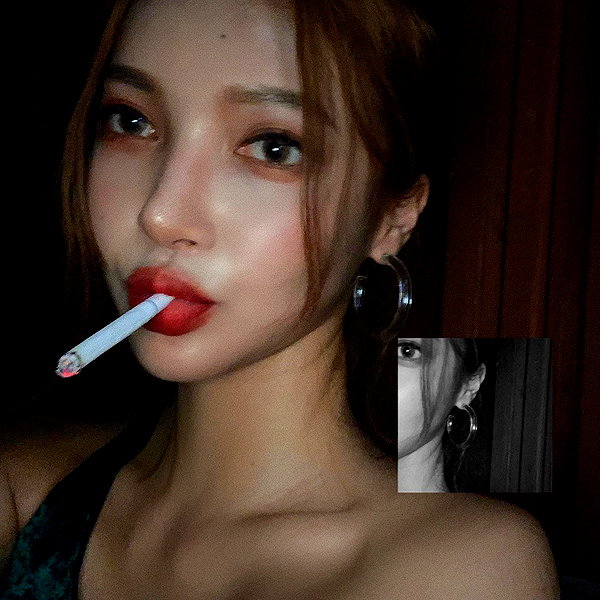 Archived image from @heroineseen on Instagram