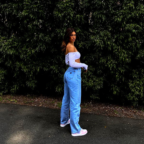dekota_thompson instagram image archive image