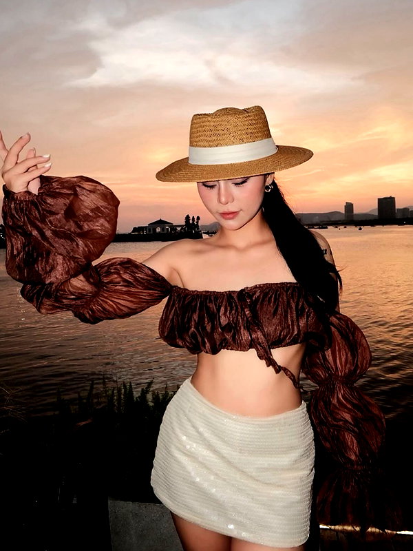 lyhythuedoxinh instagram image archive image