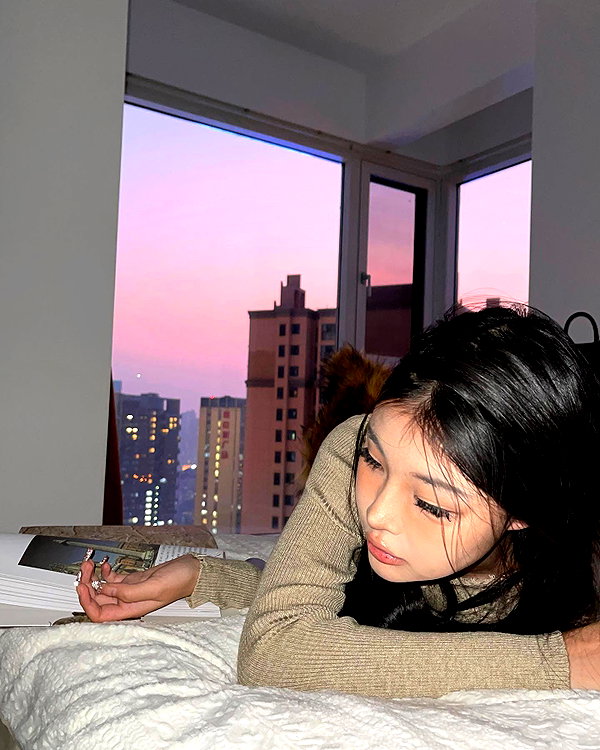 ll.lu1s instagram image archive image