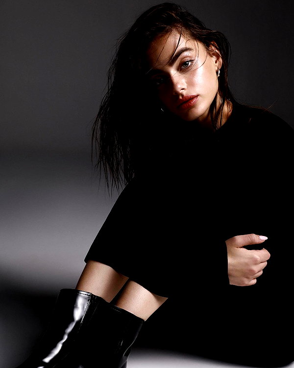 yaelshelbia instagram image archive image