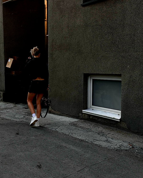 kkwwwv instagram image archive image