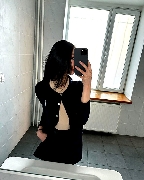 indra0102_ instagram image archive image