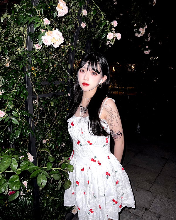 nixqq.425_ instagram image archive image