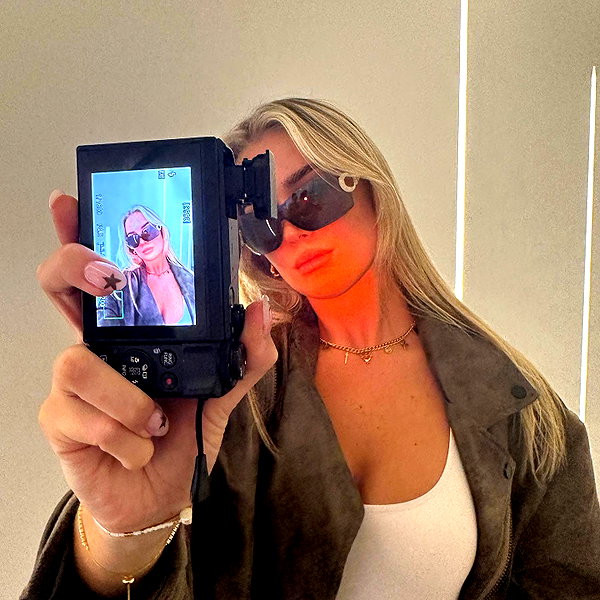 sophadophaa_ instagram image archive image