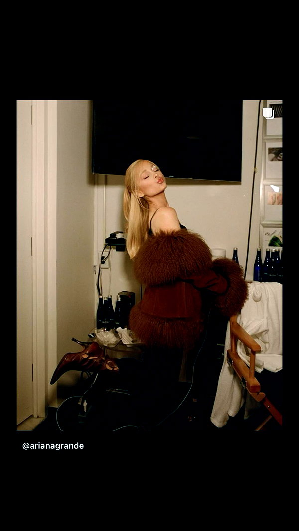 arianagrande instagram image archive image