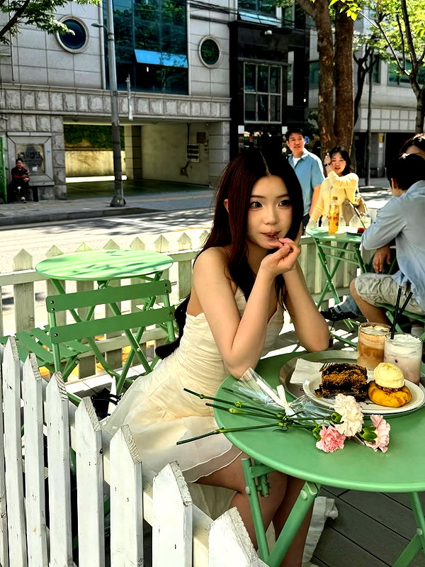 lyhythuedoxinh instagram image archive image