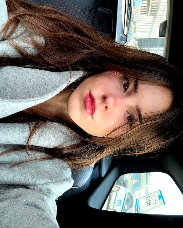 katelynernst3 instagram image archive image