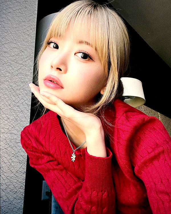 hhh.e_c.v instagram image archive image