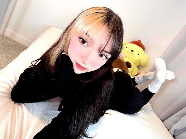 mia4rentz instagram image archive image
