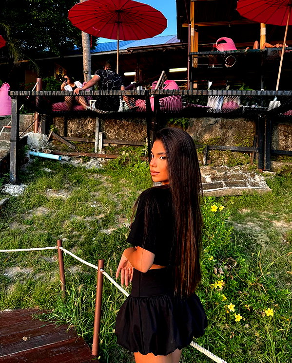 shaylee_vazana instagram image archive image