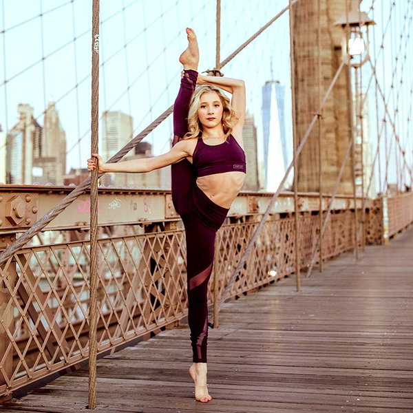 ellianawalmsley instagram image archive image