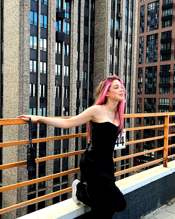anna.utka22 instagram image archive image