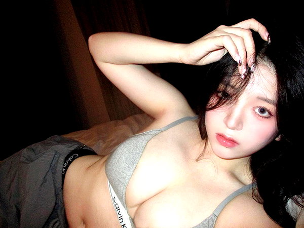 gigi91523 instagram image archive image