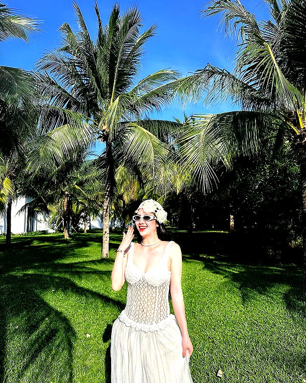 lyhythuedoxinh instagram image archive image
