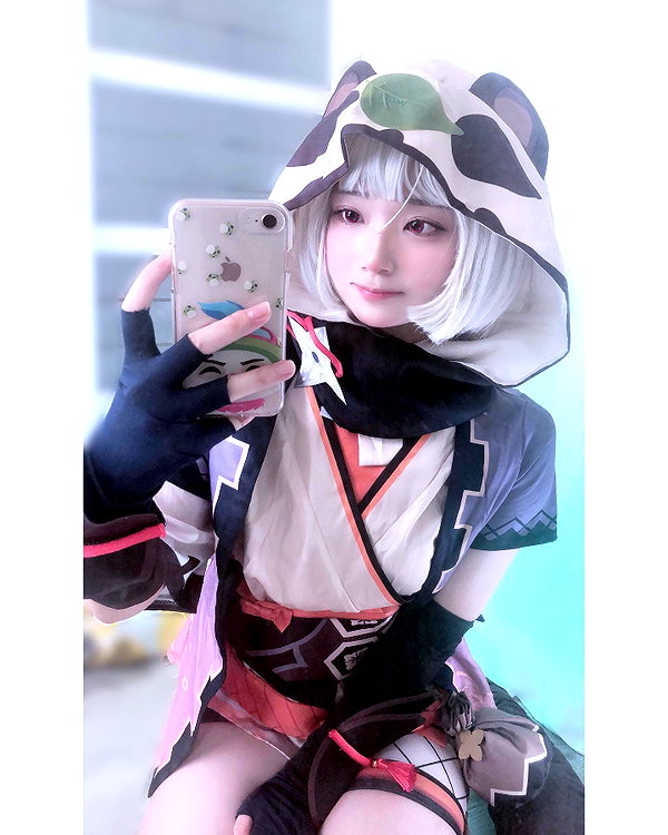 purinn_cos instagram image archive image