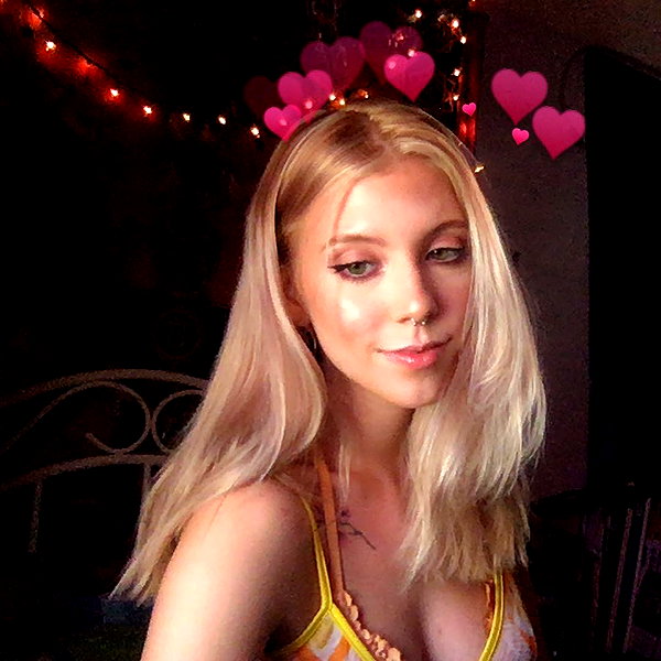 haileylayfield instagram image archive image