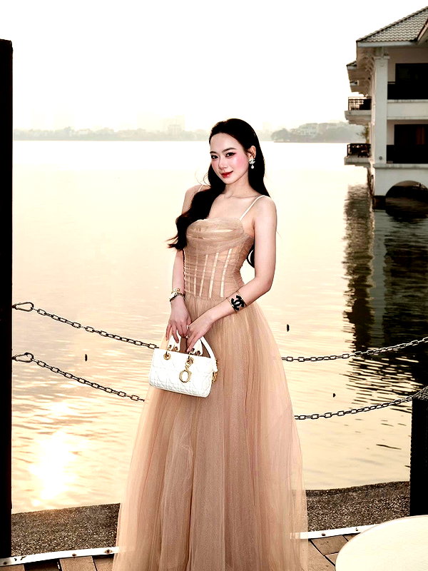 lyhythuedoxinh instagram image archive image