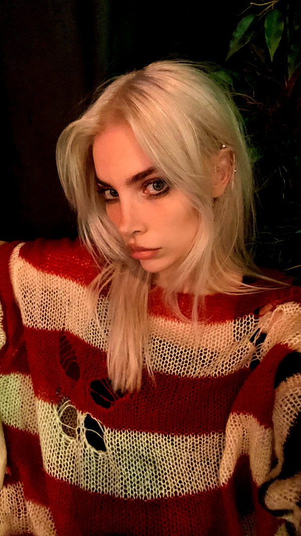 alien.hanna instagram image archive image