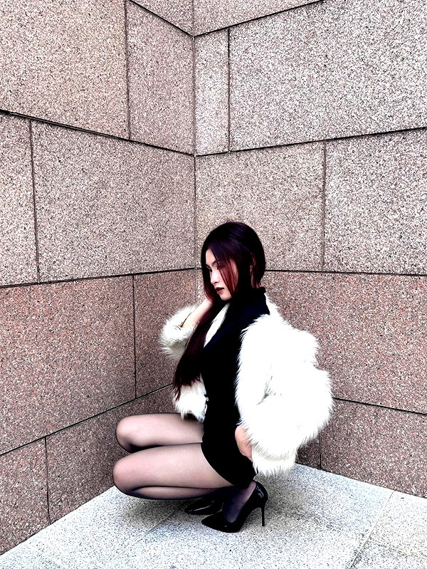 lyhythuedoxinh instagram image archive image