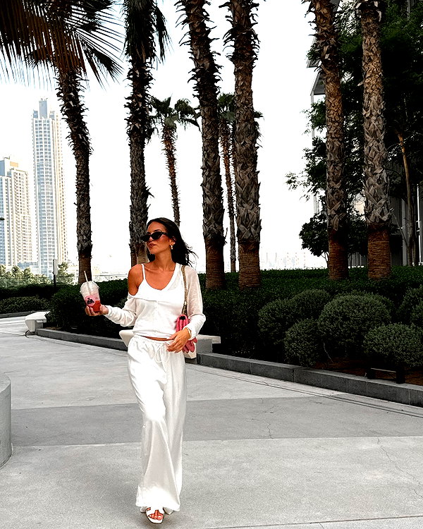 zoeliss instagram image archive image