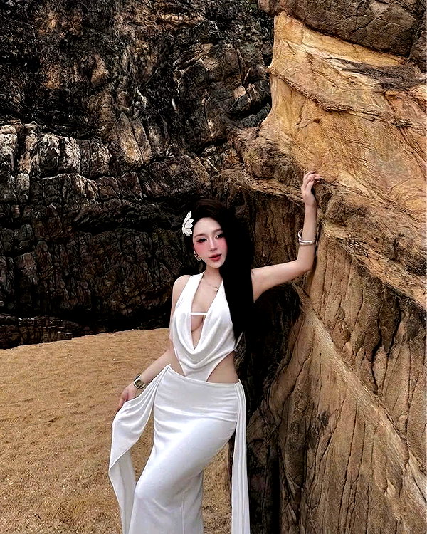 lyhythuedoxinh instagram image archive image