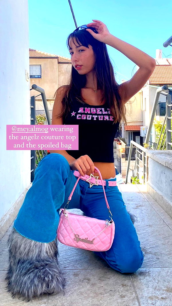 Archived image from @cyberangelz.shop on Instagram